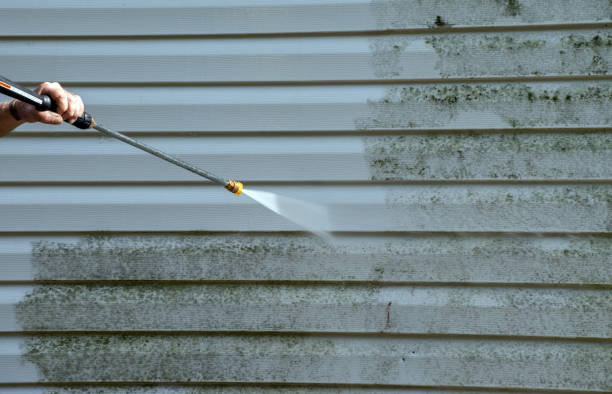 Best Roof Washing  in Cavalero, WA